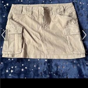 Brand NWT beige Brandy Melville cargo mini skirt